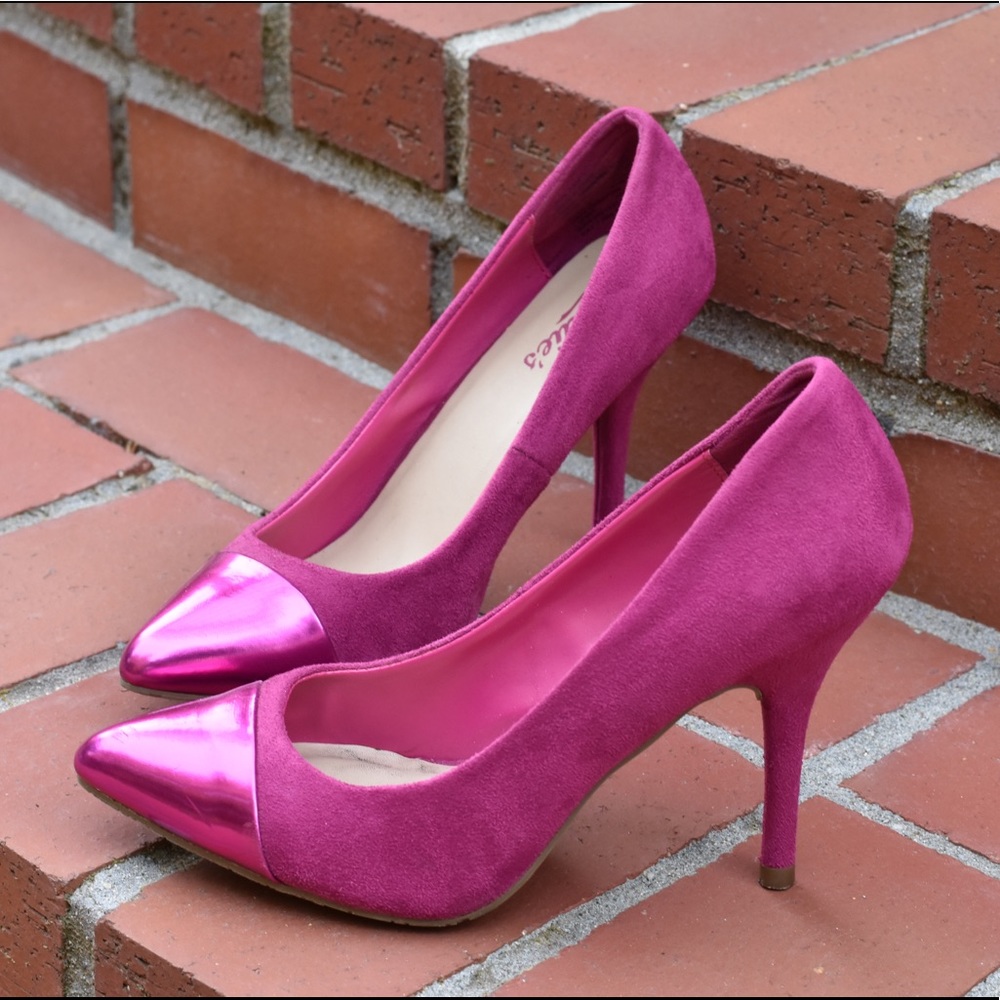 Hot pink suede and metallic pumps, 7